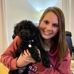 Meet your Posher, Emily
